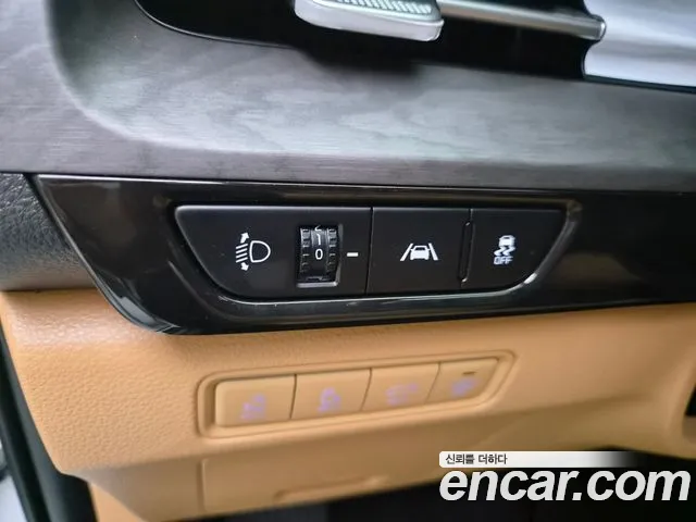 Kia Carnival 4th Gen — Фото автомобиля 5