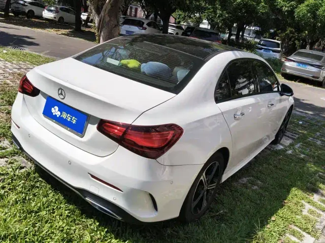 Mercedes-Benz A-Class — Фото автомобиля 3