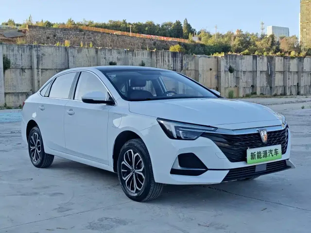 Roewe i6 MAX EV — Фото автомобиля 3