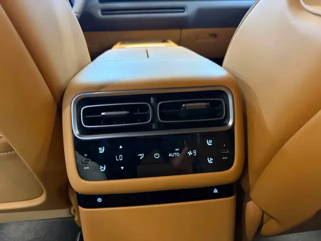 Li Auto i6 — Фото автомобиля 16