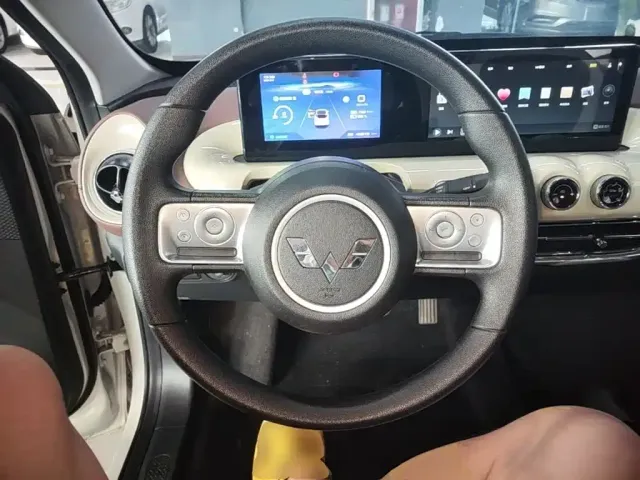 Wuling Bingo — Фото автомобиля 10