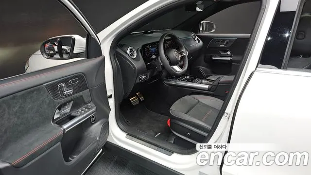 Mercedes-Benz GLA-Class — Фото автомобиля 8
