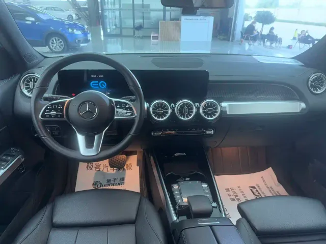 Mercedes-Benz EQB — Фото автомобиля 9