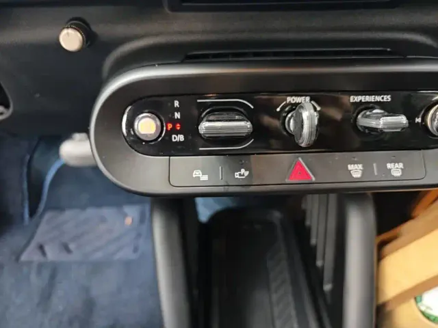 MINI Electric MINI ACEMAN — Фото автомобиля 13