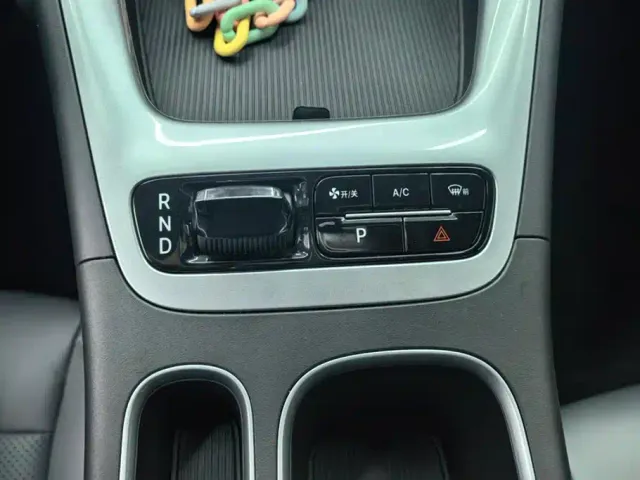 Geely Starry Wish — Фото автомобиля 16