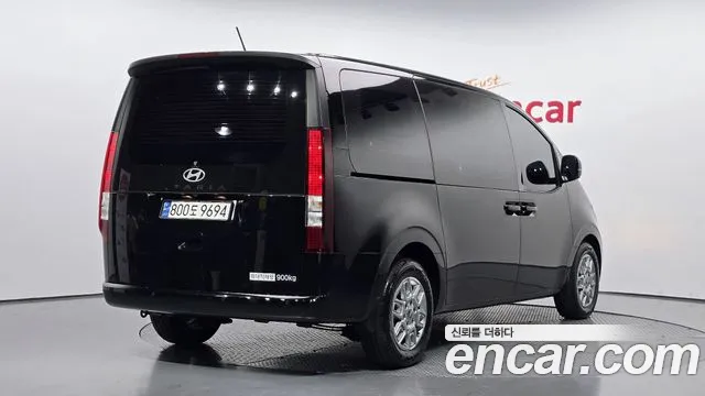 Hyundai Staria — Фото автомобиля 2