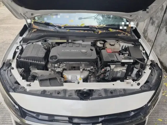 Chevrolet Monza — Фото автомобиля 16