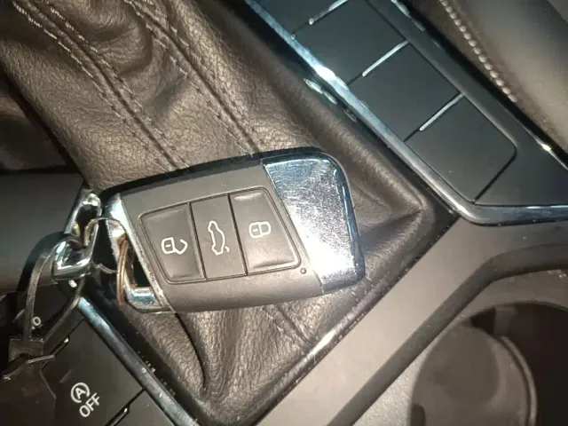 Volkswagen Passat — Фото автомобиля 8