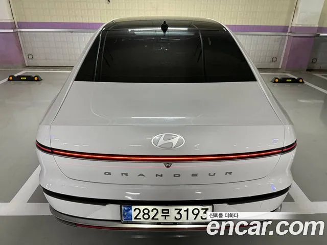 Hyundai Grandeur Grandeur (GN7) 2.5 Бензин 2WD — Фото автомобиля 2