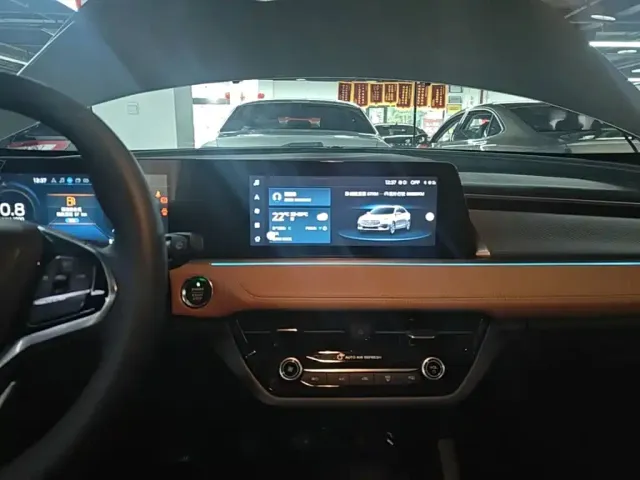 Ford Escort — Фото автомобиля 12