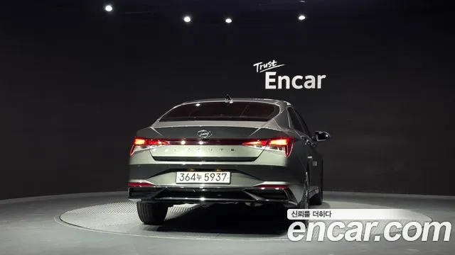 Hyundai Avante CN7 — Фото автомобиля 4