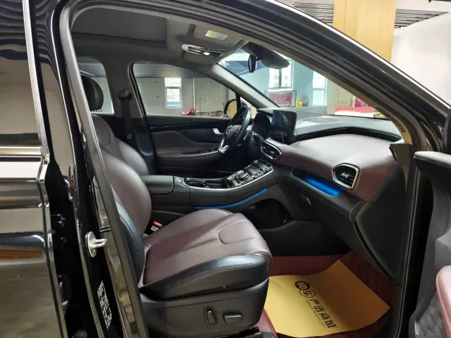 Hyundai Santa Fe — Фото автомобиля 9