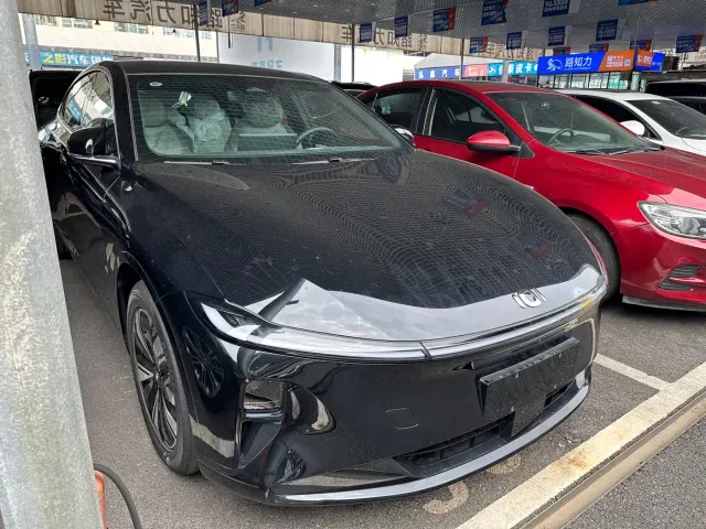 Changan Qiyuan A07 — Фото автомобиля 2