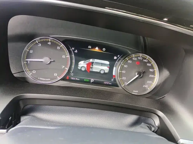 GAC Trumpchi M8 — Фото автомобиля 4