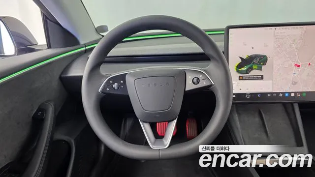 Tesla Model 3 — Фото автомобиля 13