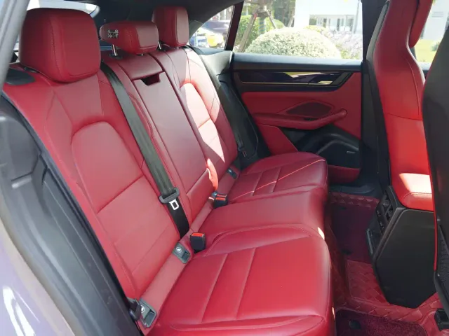 Porsche Macan EV — Фото автомобиля 5