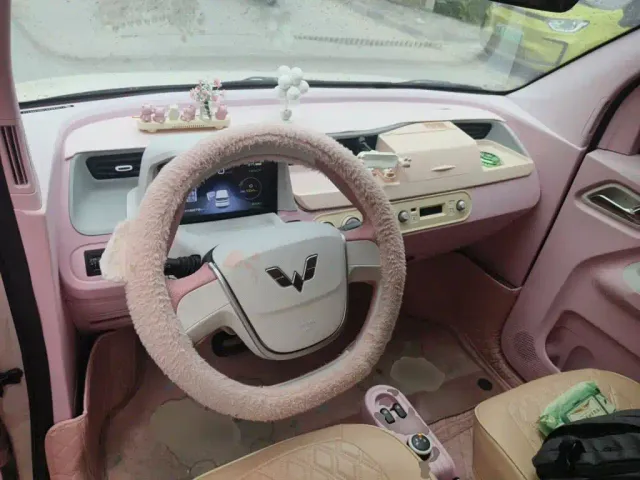Wuling Hongguang Mini EV — Фото автомобиля 5