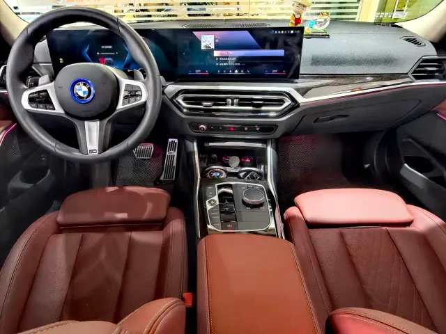 BMW 3 Series — Фото автомобиля 5