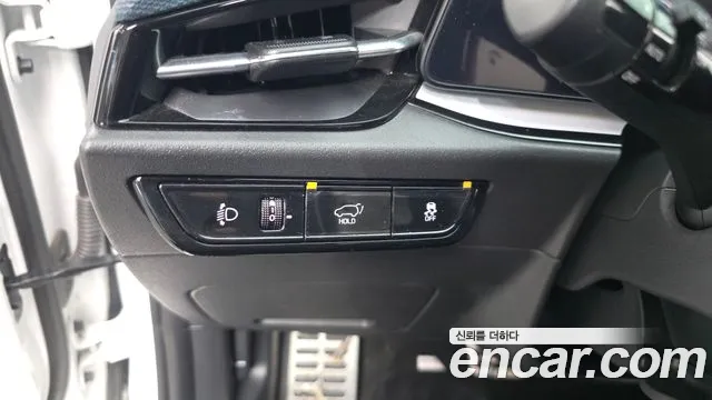 Kia Niro — Фото автомобиля 26