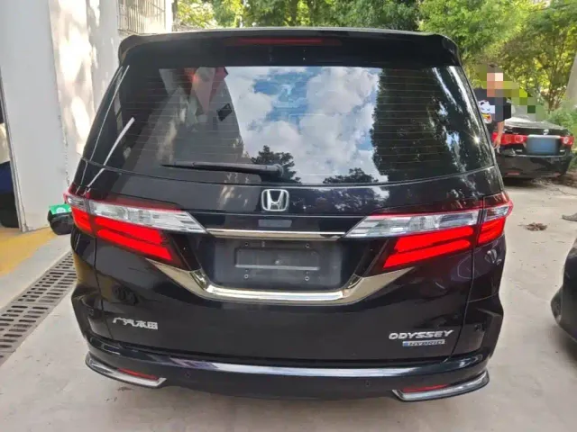 Honda Odyssey — Фото автомобиля 5