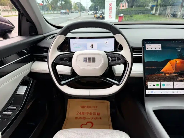 Geely Galaxy L6 — Фото автомобиля 14