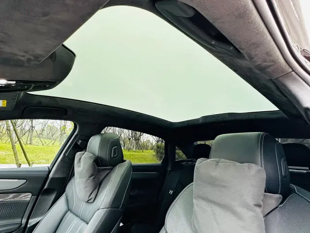 Audi A6L — Фото автомобиля 16