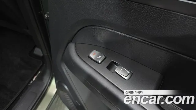KG_Mobility_Ssangyong Rexton Новый Rexton Sport Khan Дизель 2.2 4WD — Фото автомобиля 17