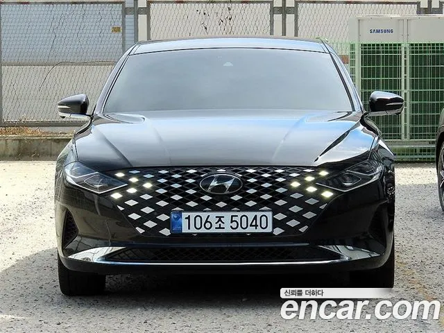 Hyundai Grandeur Grandeur (New) — Фото автомобиля 3