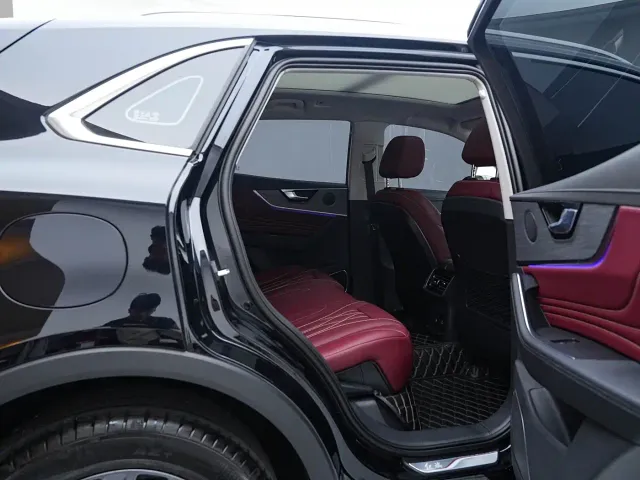 Hongqi HS5 — Фото автомобиля 24