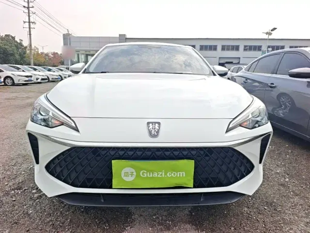 Roewe i5 — Фото автомобиля 2