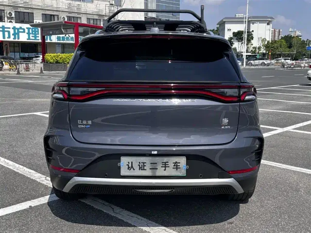 BYD Tang — Фото автомобиля 21