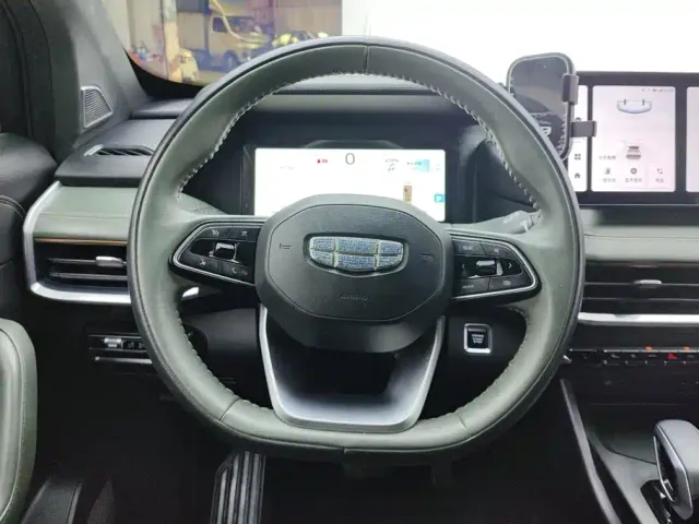 Geely Haoyue L — Фото автомобиля 15