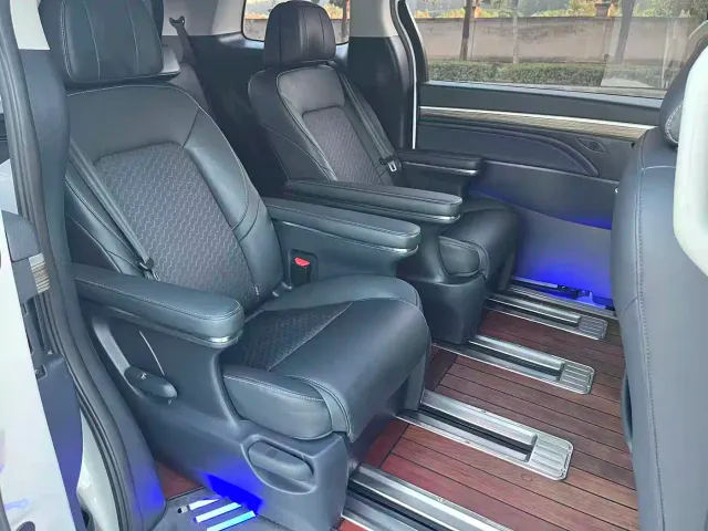 GAC Trumpchi M8 — Фото автомобиля 9