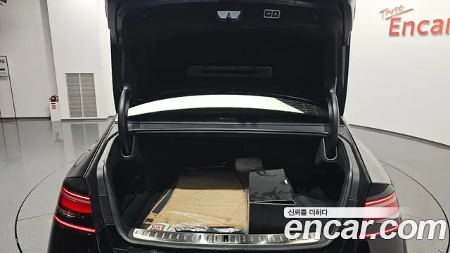Genesis G90 Бензин 3.5 турбо AWD — Фото автомобиля 29