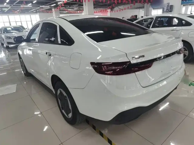 Geely Geometry A — Фото автомобиля 4