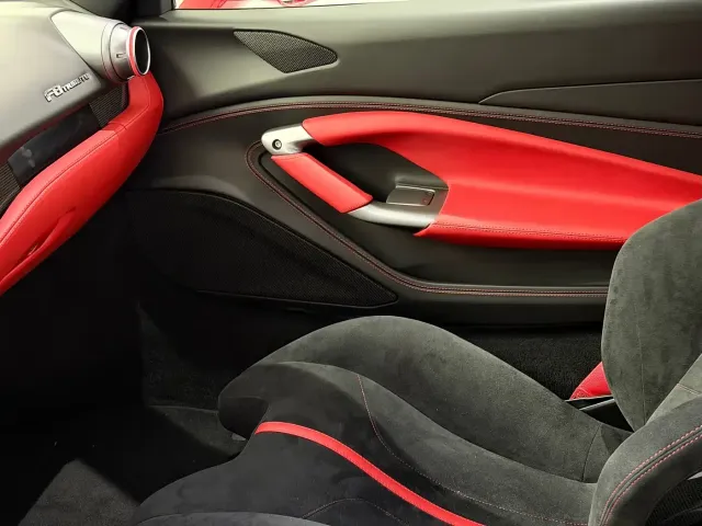 Ferrari F8 — Фото автомобиля 13