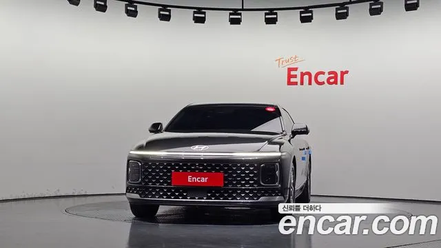 Hyundai Grandeur GN7 — Фото автомобиля 3