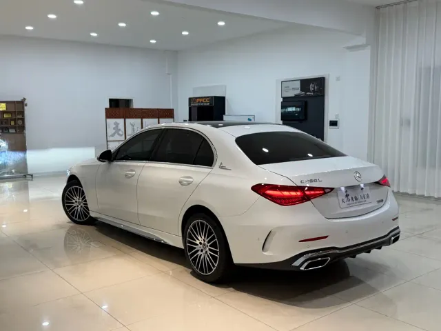 Mercedes-Benz C-Class — Фото автомобиля 8