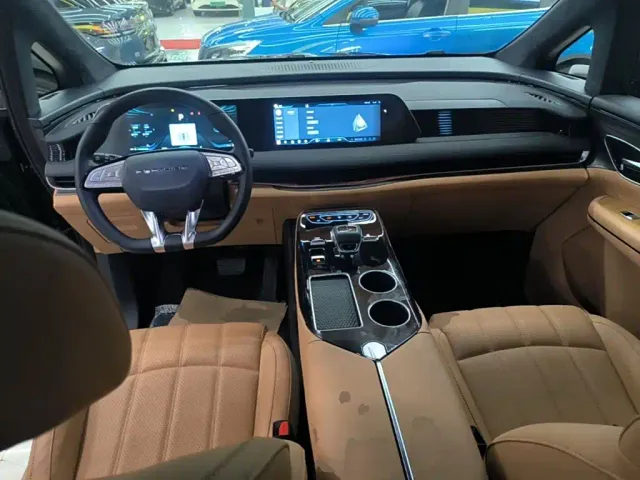 Forthing Xinghai V9 — Фото автомобиля 9