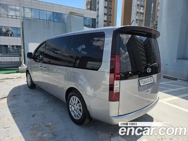 Hyundai Staria — Фото автомобиля 2