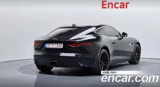 Jaguar F-TYPE — Фото автомобиля 2