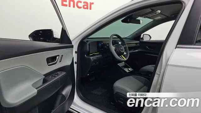 Hyundai Kona SX2 — Фото автомобиля 10