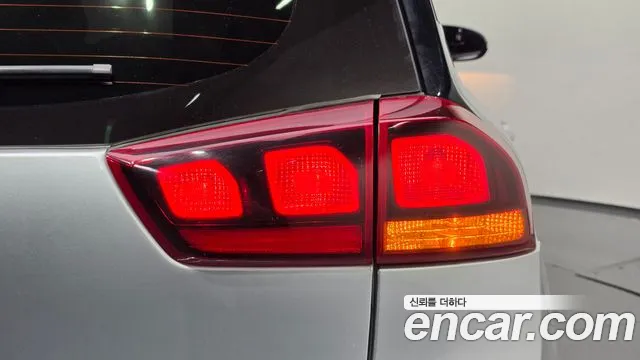 Kia Niro — Фото автомобиля 7