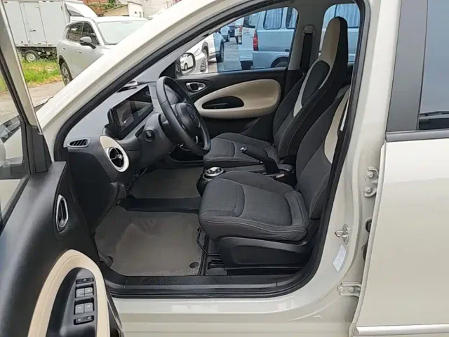 Wuling Bingo — Фото автомобиля 14