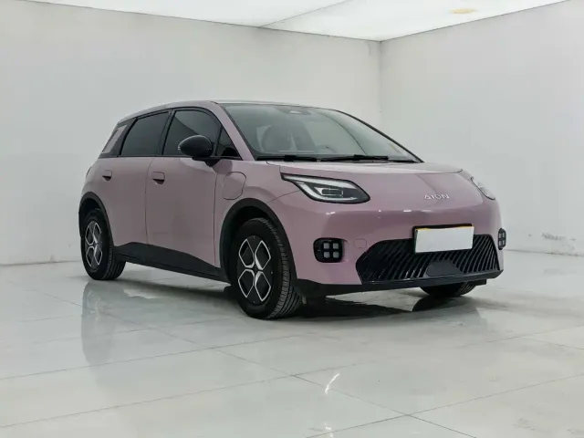 GAC Aion UT — Фото автомобиля 3