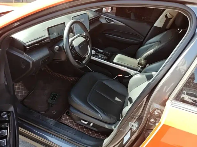Wuling Starlight — Фото автомобиля 14