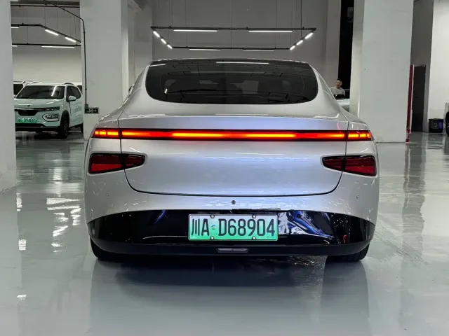 Xpeng P7 — Фото автомобиля 7