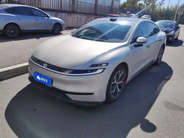 Фотография автомобиля — Changan Qiyuan A06