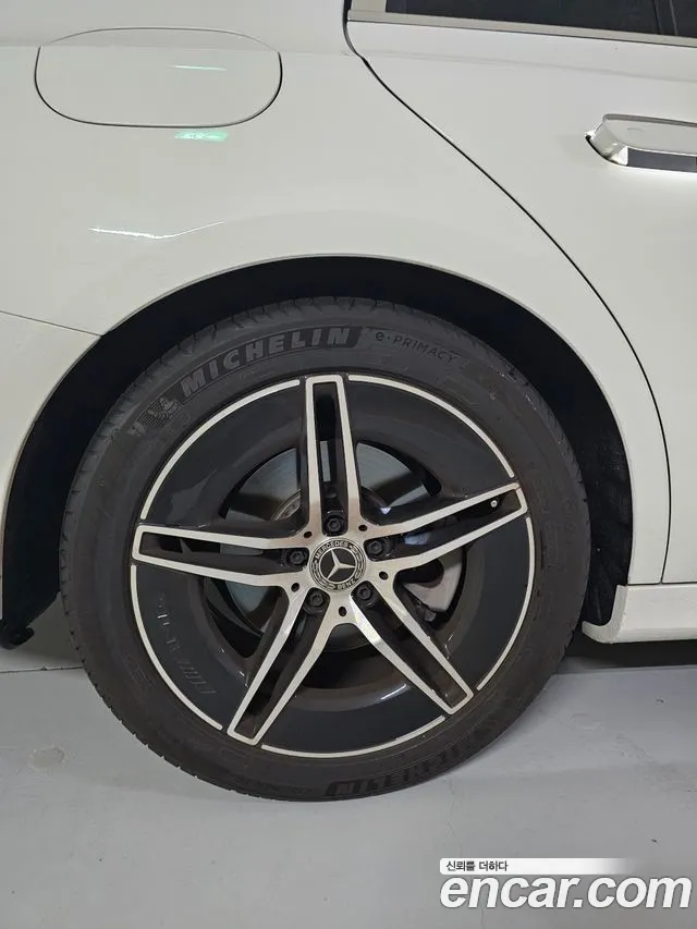 Mercedes-Benz E-Class W214 — Фото автомобиля 10
