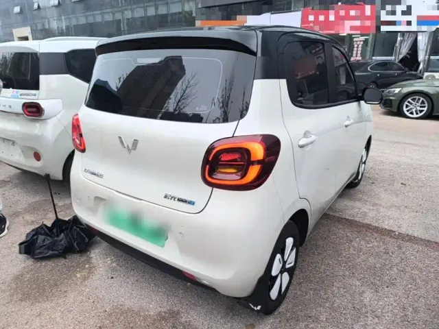 Wuling Hongguang Mini EV — Фото автомобиля 6